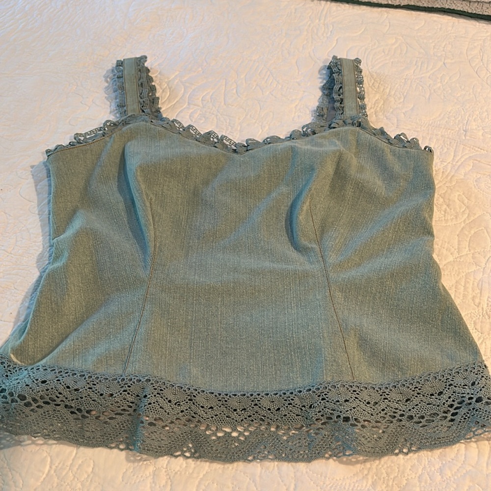 Doncaster Collection Vintage SleevelessTop